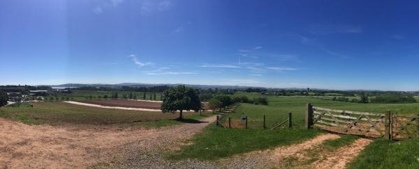 CVT02 View from the proposed Clyst Valley Trail across Dart’s Farm towards Topsham and the Exe Estuary